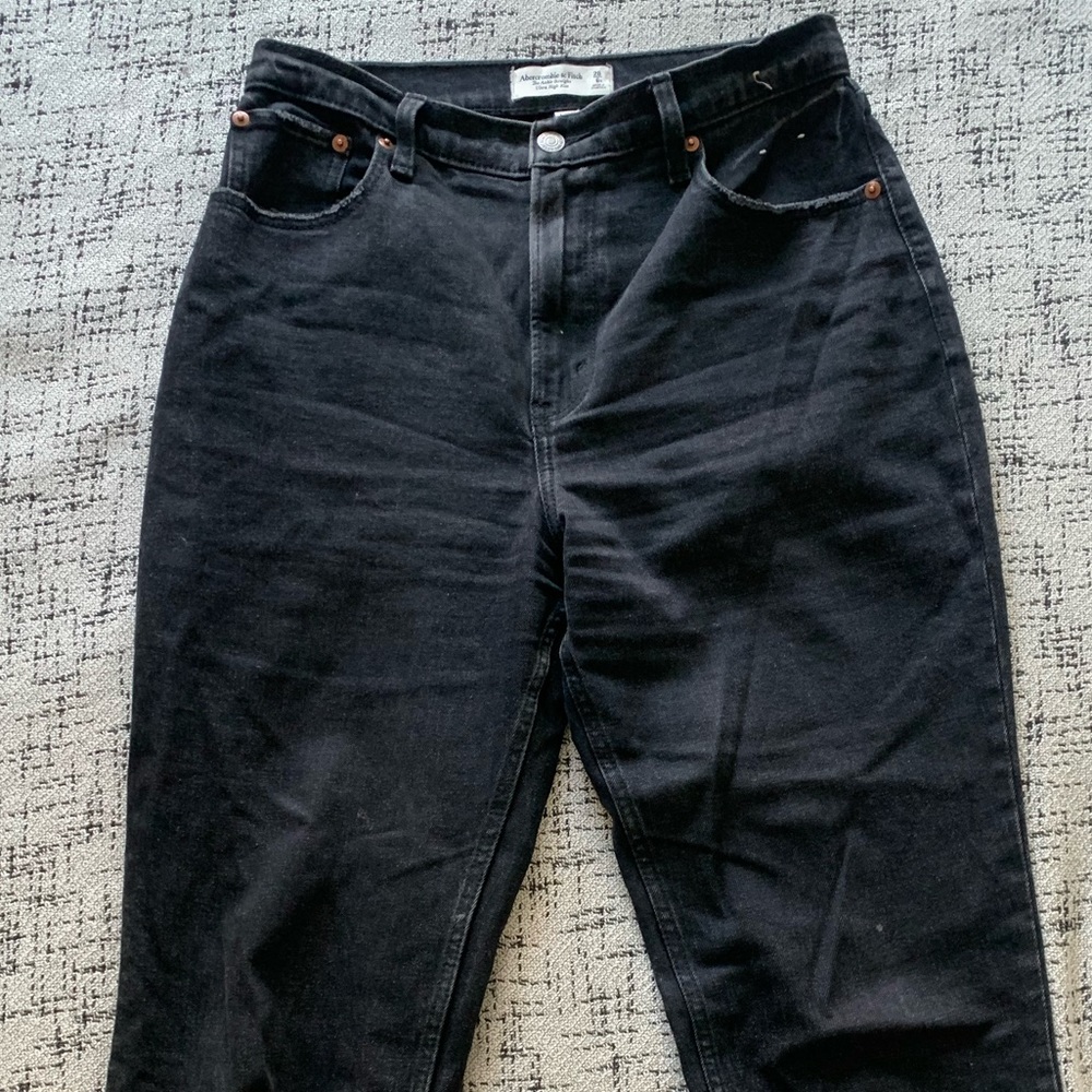 Abercrombie Curve Love Ankle Straight Ultra High Rise Jeans - Black